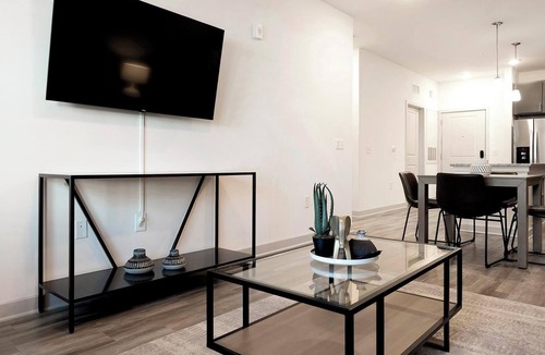 Summerville Apartment | Landing | Stunning 1BD, Gym, Yoga Studio