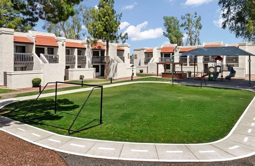 Maryvale Apartment | Landing | Stunning 1BD in Maryvale Village
