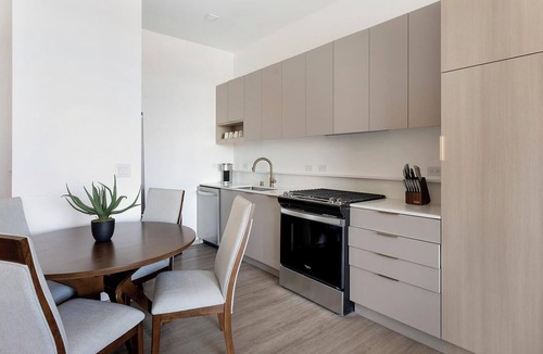 Spring Valley Apartment | Landing | Stunning 2BD, Pool, Gym