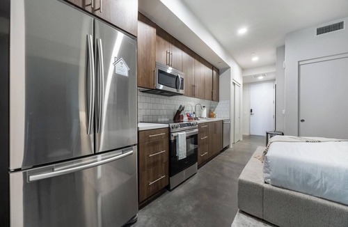 Pacific Terrace Apartment | Landing | Stylish Studio, Clubhouse, Pool