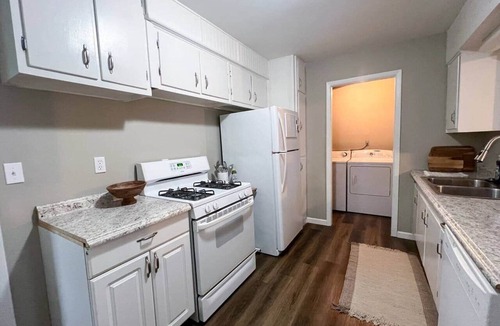 Paducah House | Large 3bed/2bath home w/firepit