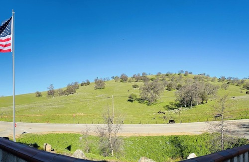 Sutter Creek House | Large custom built home .5 miles from Downtown Sutter Creek