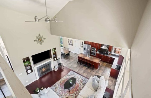 Meridian House | Large Group Home in Meridian w/Theater Room & Patio | Sleeps 16+