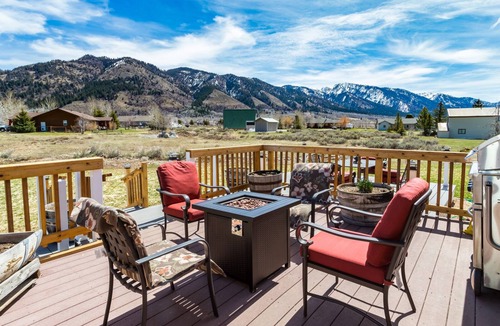 Star Valley Ranch House | Large House with 2 King Beds, Game Room and Deck, 60 minutes from Jackson Hole