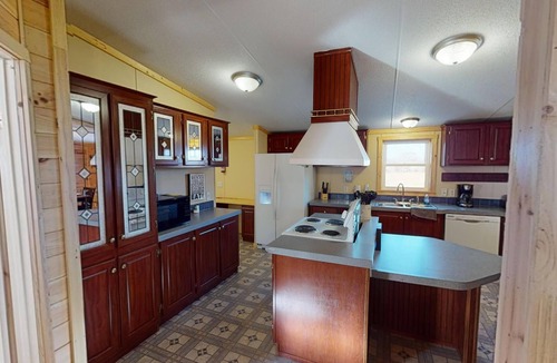 Nelsonville Cabin | Large, Open Sunset Cabin in Star of Hocking Hills