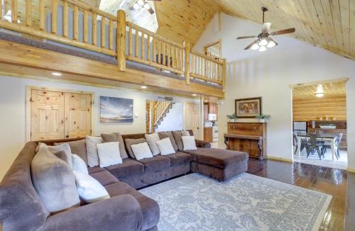 Sterling House | Large Sterling Cabin < 1 Mi to Palisade State Park
