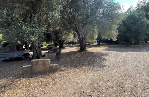 Riventosa Villa | Large Villa sleeps 14 in the Corsican maquis on the riverbank - 8mn from Corte