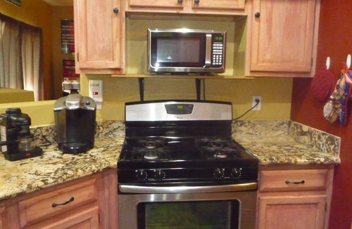 Enterprise Condo | Las Vegas Blvd. tropical resort guard gated condo/Pool/Spa/Gym/Tennis/pet/ADA