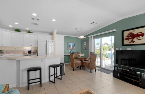 Cudjoe Key House | Latitude Adjustment #598, Canal front-Ocean Views