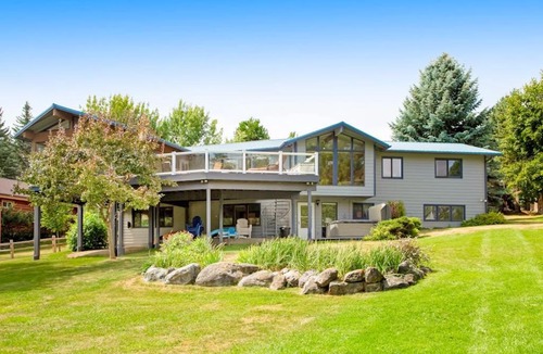 Lakeside House | Lazy K on Peaceful Bay - Lake House