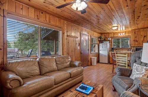 Greer Cabin | Lazy Trout Spruce Cabin