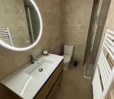 L'Ile-Rousse Apartment | Le Rocher - Appt pour 6 climatisé avec piscine