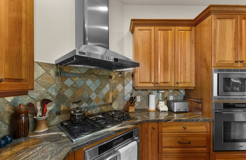 Elkhorn Village House | Legends - Simply Perfect Elkhorn Retreat