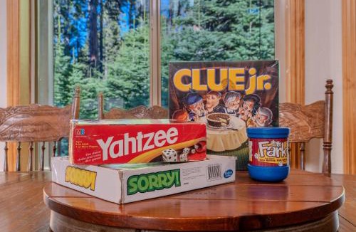 Sierra Cedars House | Leisure Landing Unwind in the Pines