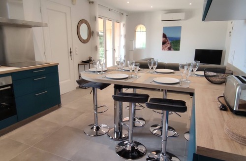 Sotta House | Les Arbousiers: family home between sea and mountains in Corsica.