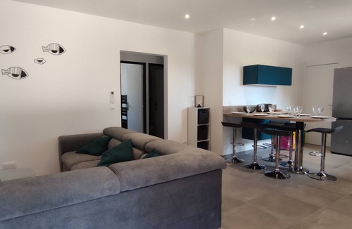 Sotta House | Les Arbousiers: family home between sea and mountains in Corsica.