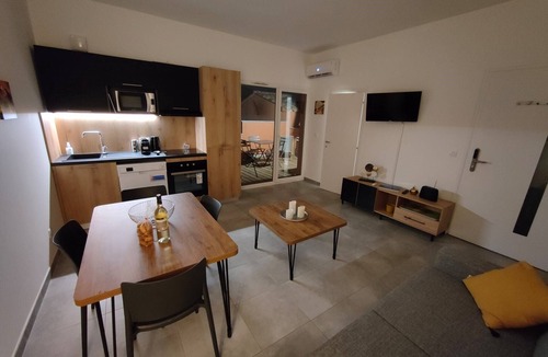 Lecci Apartment | les hameaux de saint cyprien