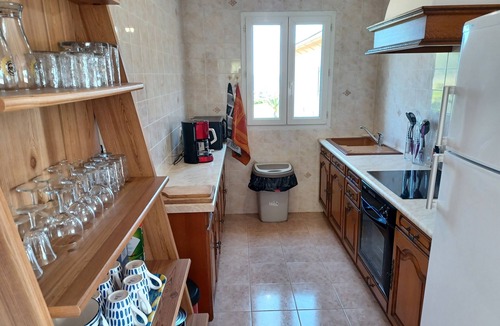 Santa-Severa House | Les Lauriers, Independant house overlooking the sea and the port of Santa Severa