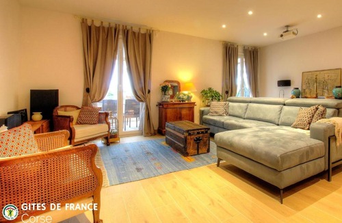 Sarrola-Carcopino Bed & Breakfast | Les mimosas