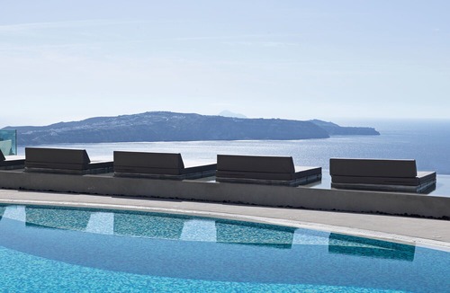 Fira Hotel | Lilium Hotel