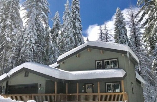 Yosemite National Park Cabin | Lily of the Valley: Big Wall. Yose Reservations, Breakfast, Central, Forest View