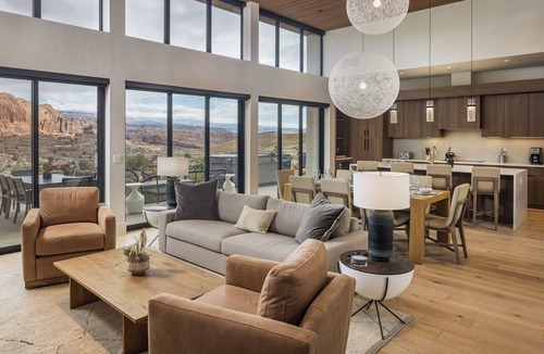 Moab House | Lionsback Resort