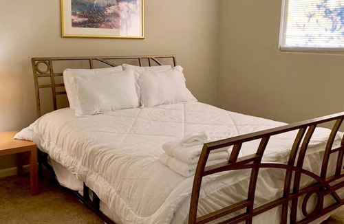 Willoughby Spit Condo | Little Bay Hideaway - 10 (Monthly Rentals Available)
