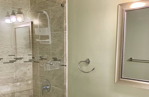 Willoughby Spit Condo | Little Bay Hideaway - 4 (Monthly Rentals Available)