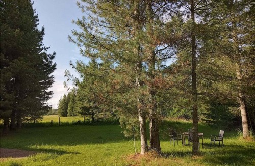 Sandpoint Cabin | Little house in the woods, close to the lake,town and mountain.