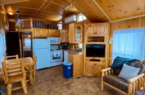 West Newton Apartment | Little Lantern Cabin