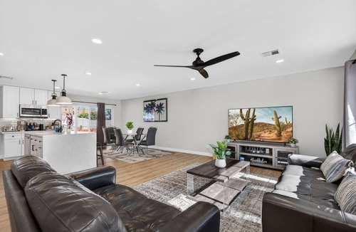 Park Scottsdale One House | Little Oasis | Pool, Spa & Game Room