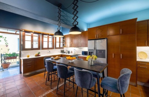 Thissio House | Live Your Myth | Villa with Acropolis View Plaka