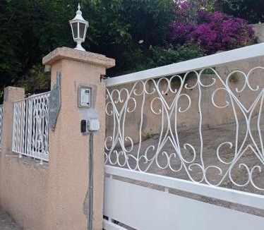 Bastia Apartment | Location Bastia, U Fiumicellu. Vue Mer. Jacuzzi, Barbecue,. Pour 2 personnes