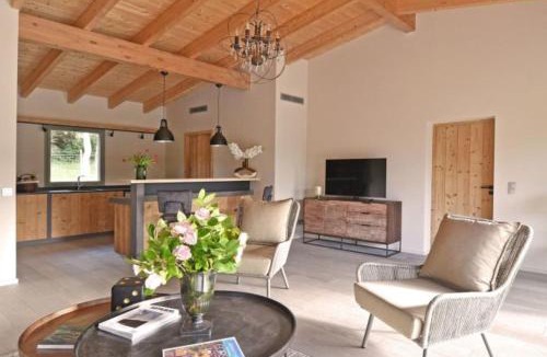 Lecci Villa | Lodge Les Oliviers Di Lecci