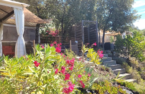 Ventiseri Ski Chalet | Lodge PACE, Lodge on the banks of the river, airport or port shuttle service available.