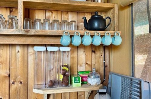 Coti-Chiavari Cottage | Lodge tent with outbuildings - direct sea access - in unspoilt countryside
