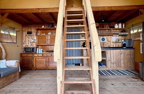Coti-Chiavari Cottage | Lodge tent with outbuildings - direct sea access - in unspoilt countryside