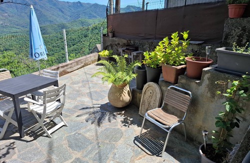 Campana House | Lodging in the heart of green Castagniccia. Pets welcome!