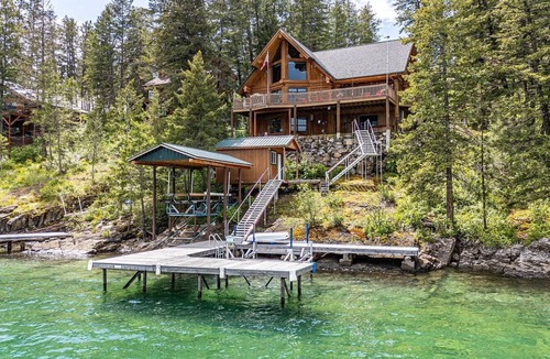Kings Point House | Log Home with Lake Access and Views of the Missions