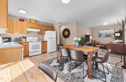 Hayden House | Long Stays Welcome |Single Level Home w/Fireplace |Close to Silverwood, Restaurants & Hayden Lake!