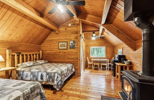Grantsdale Cabin | Lost Horse Lodge