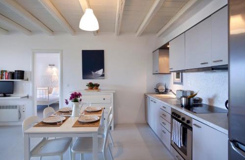 Kea House | Lovebirds Nest