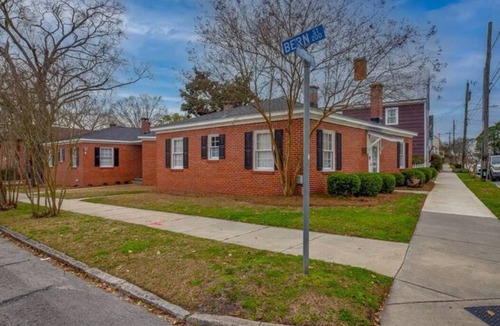 New Bern Apartment | Lovely 1 BR with King bed Apt 3