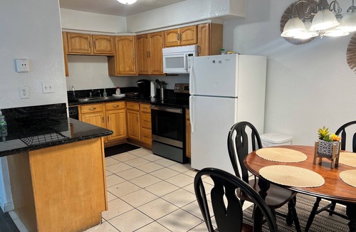 Fresno Condo | Lovely 1bed/1bath condo with free parking