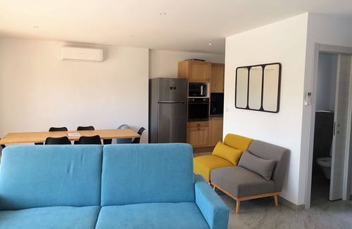 Favone Apartment | Lovely apartment with private pool, A/C, WIFI, patio, pets allowed and panoramic view