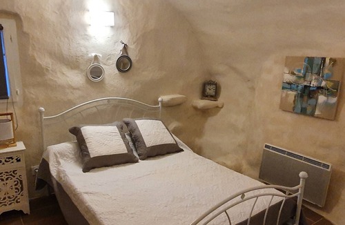 Feliceto Condo | Lovely apartment, in a typical Balagne village. Calm and authentic