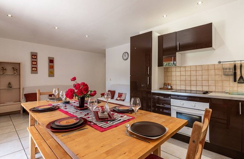 Morta Villa | Lovely apartment in villa for 7 people with pool, A/C, WIFI, TV and terrace