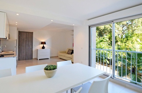 Santa-Lucia-di-Moriani Apartment | Lovely apartment for 6 guests with internet, A/C, pool, TV, balcony and pets allowed