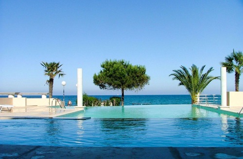 Santa-Lucia-di-Moriani Apartment | Lovely apartment for 4 people with pool, A/C, internet, TV and pets allowed