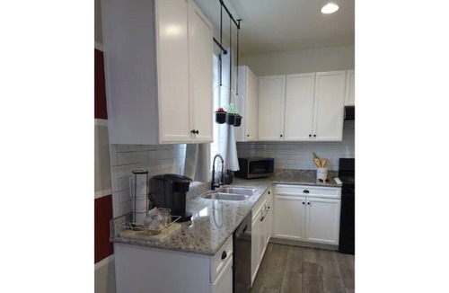 Roosevelt House | Lovely Spacious Home w/Private Garden, Pool & BBQ